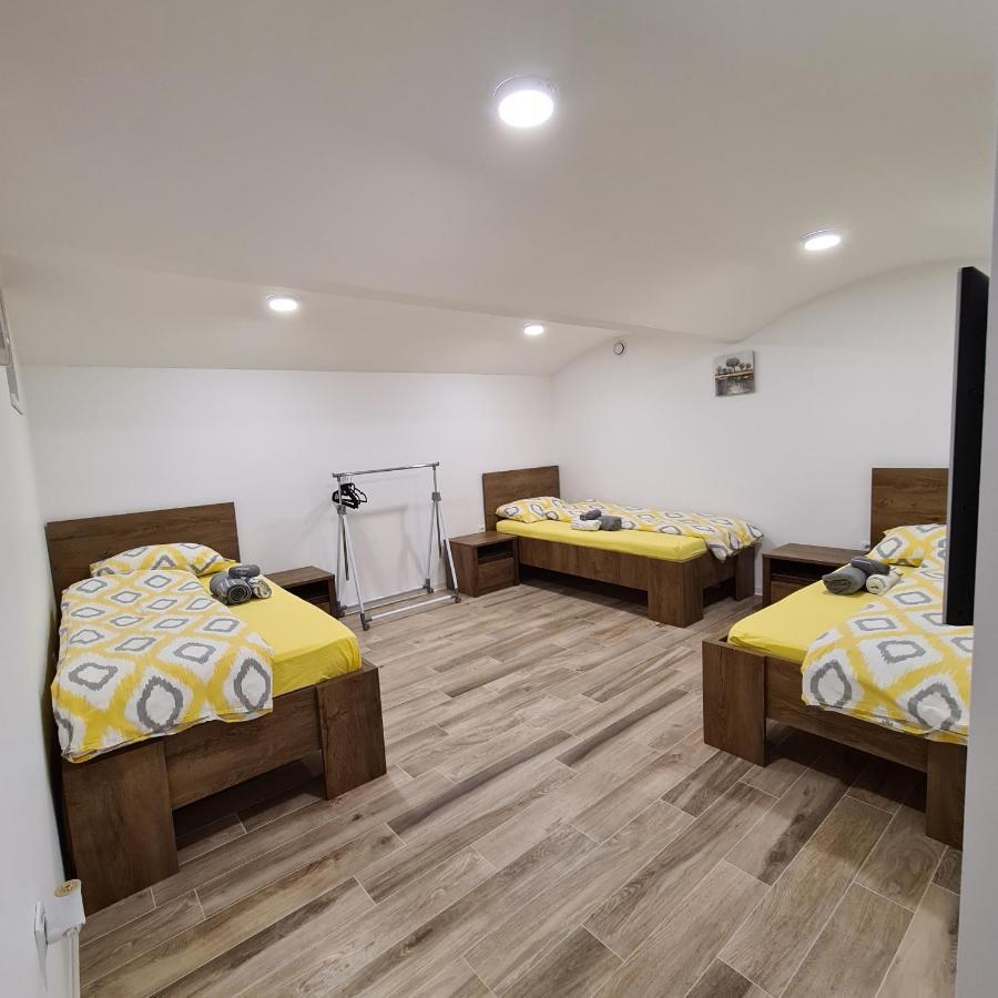 Apartment Dinlux Maribor Exterior photo