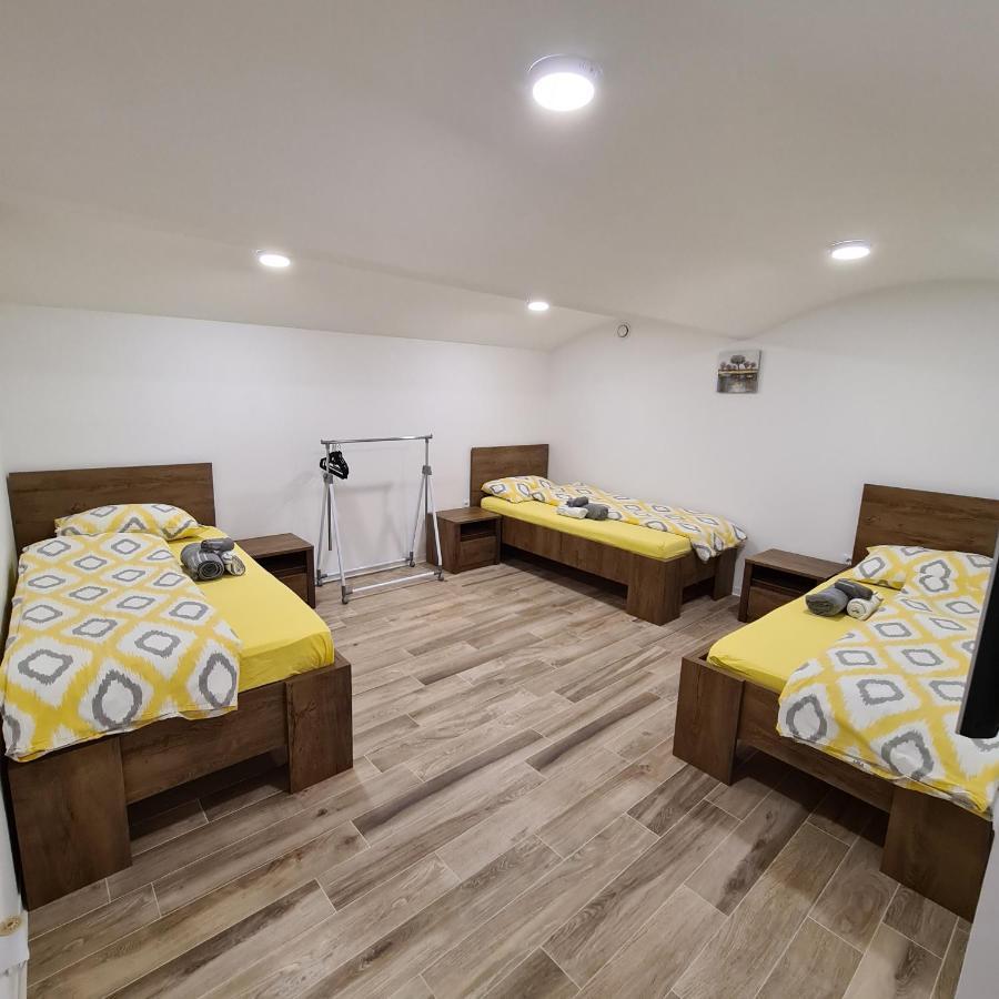 Apartment Dinlux Maribor Exterior photo